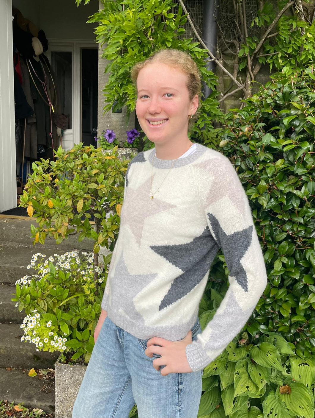 Pure crew neck , with stars in charcoal, pale grey and oatmeal, grey ribbing, 38”, M (very soft!)